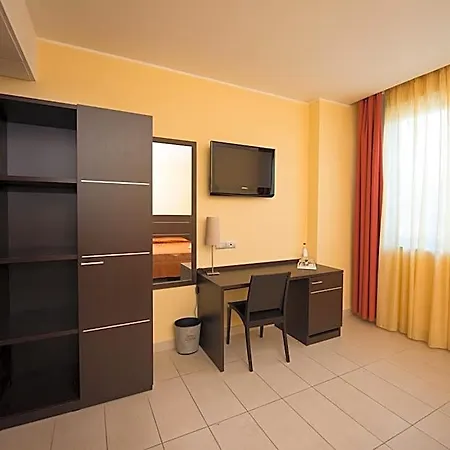 Letizia Hotel 3*