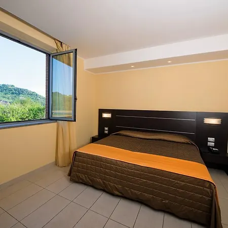 Hotel Letizia Borello