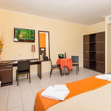 Letizia Hotel Borello