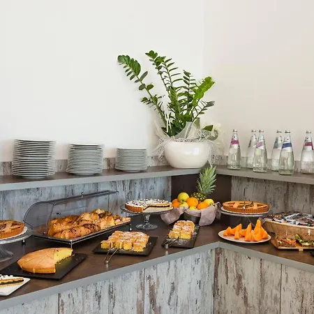 Hotel Letizia 3*